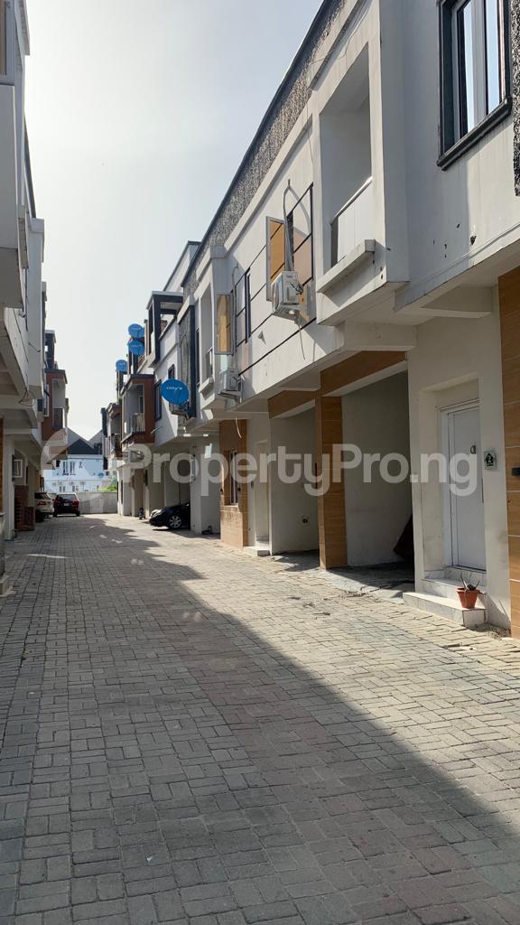 4 bedroom House for rent Estate Ikota Lekki Lagos