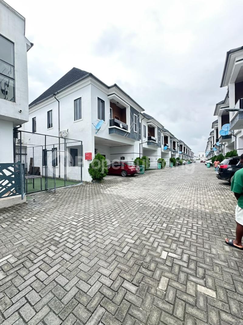 4 bedroom House for rent Orchid Lekki Lagos