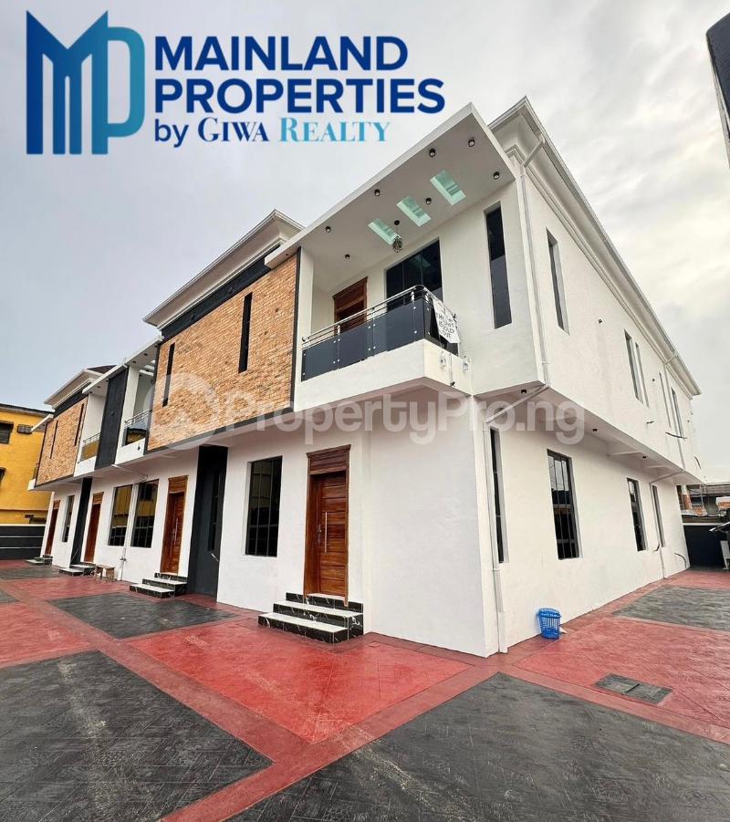 4 bedroom House for sale Surulere Lagos