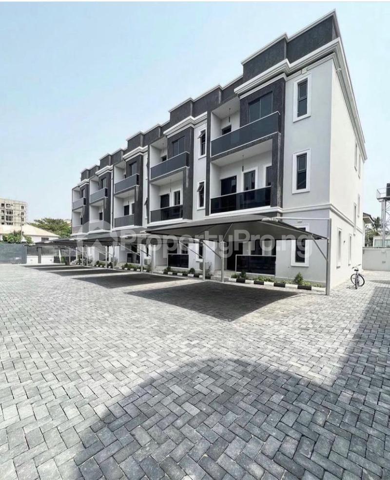 4 bedroom House for rent Lekki Lagos
