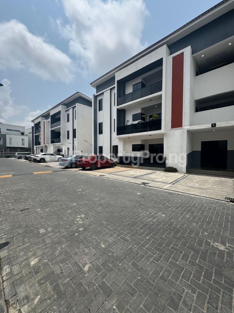 4 bedroom House for rent Jakande Lekki Lagos