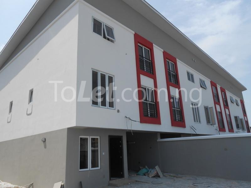 House for sale After The New Shoprite Lagos