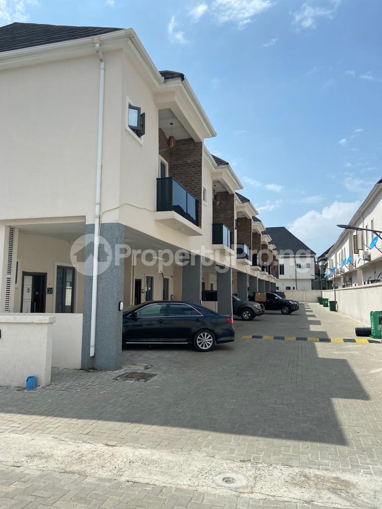 4 bedroom House for rent Alice Mews Ikota Lekki Lagos