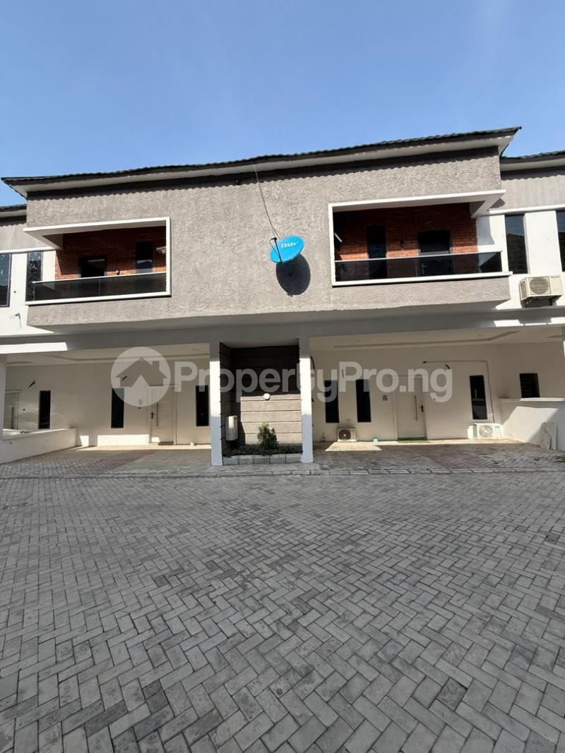 4 bedroom House for sale orchid Lekki Lagos