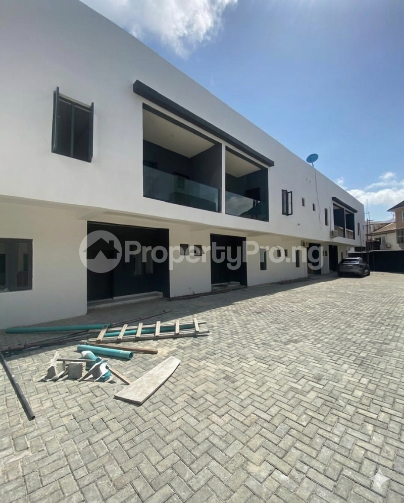 4 bedroom House for sale Lekki Lagos