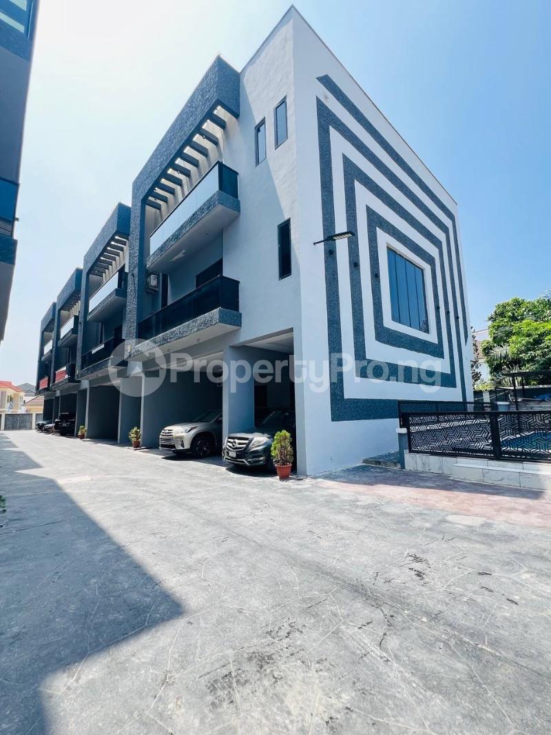 4 bedroom House for sale Ologolo Lekki Lagos