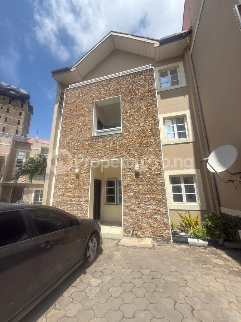 5 bedroom House for rent ONIRU Victoria Island Lagos