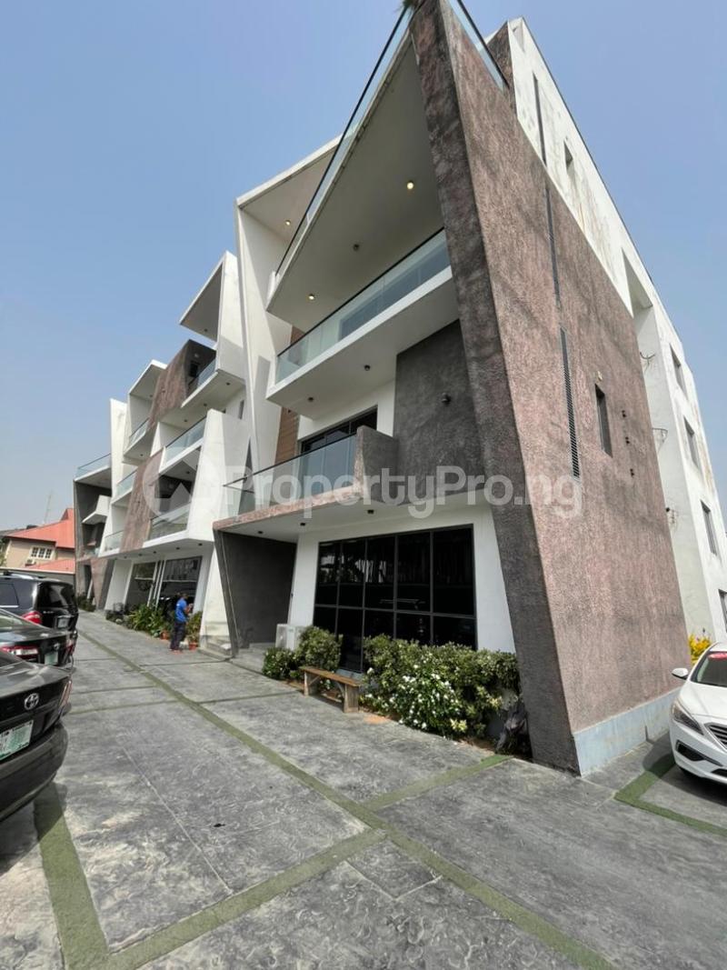 4 bedroom House for rent ONIRU Victoria Island Lagos