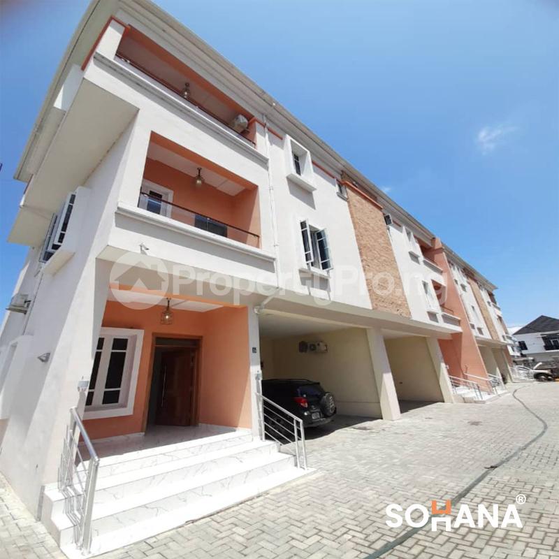4 bedroom House for sale Lekki Lagos