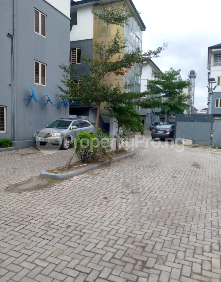 4 bedroom House for sale Alaka/Iponri Surulere Lagos