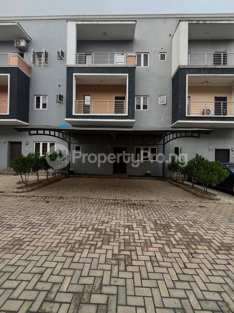 4 bedroom House for rent Gilmore Jahi Abuja