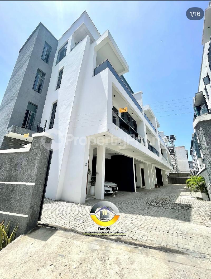 4 bedroom House for sale Ologolo Lekki Lagos