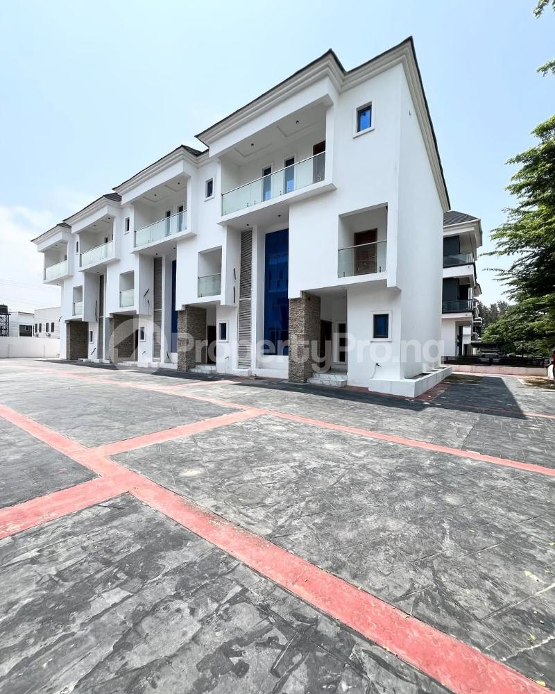 4 bedroom House for sale orchid Lekki Lagos