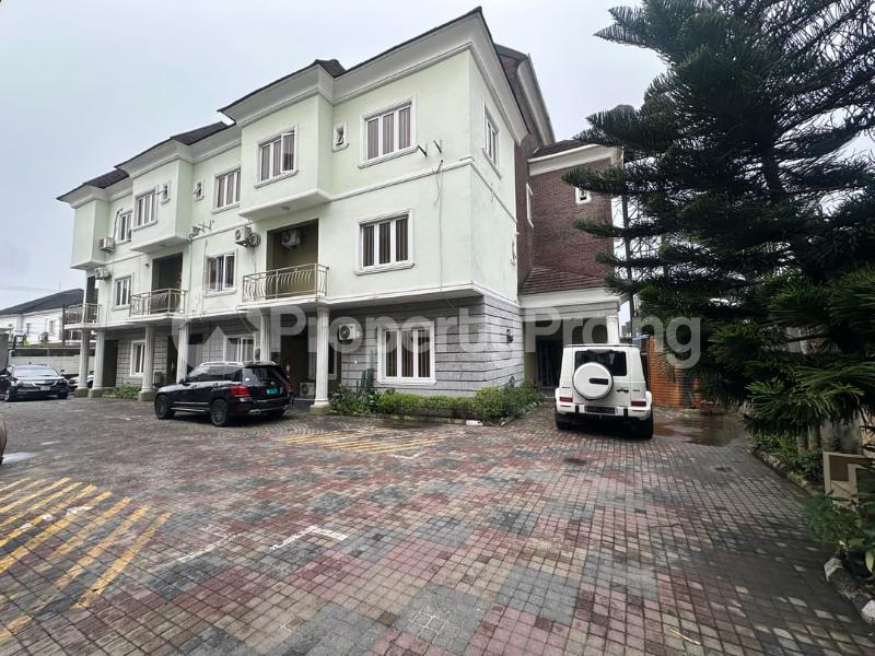 4 bedroom House for rent Osapa london Lekki Lagos