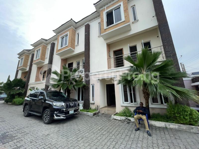 4 bedroom House for sale Osapa london Lekki Lagos
