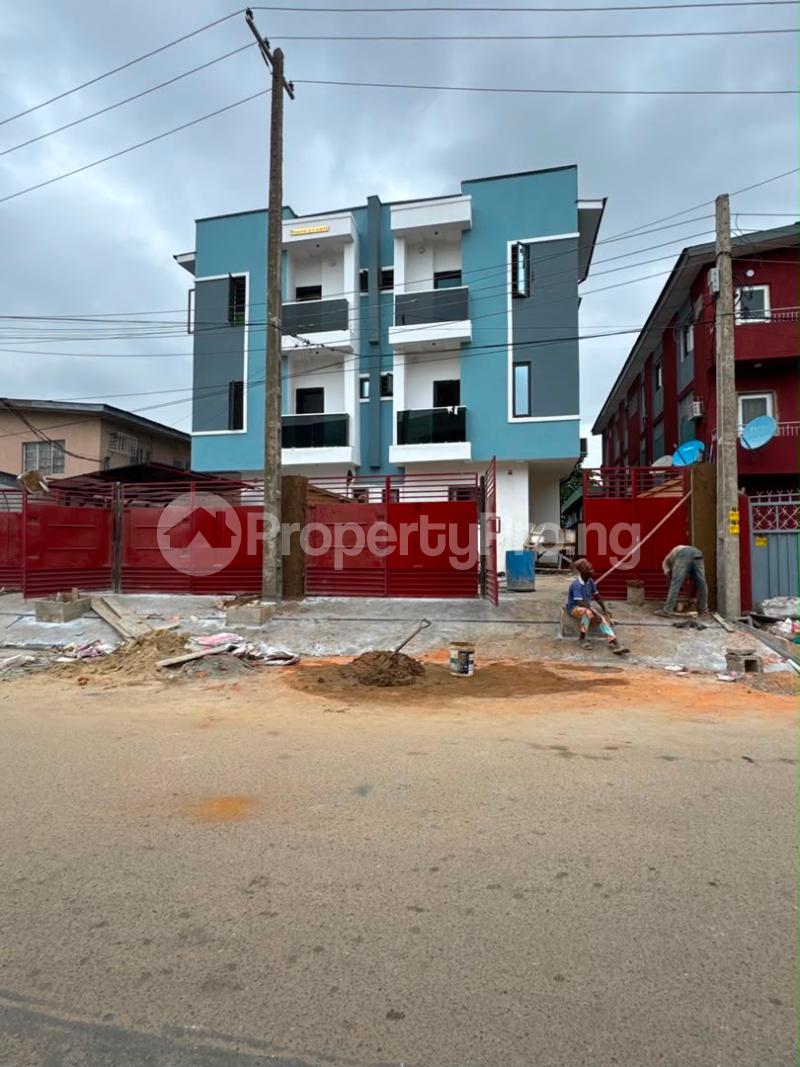 4 bedroom House for sale Gbagada Gbagada Phase 2 Gbagada Lagos