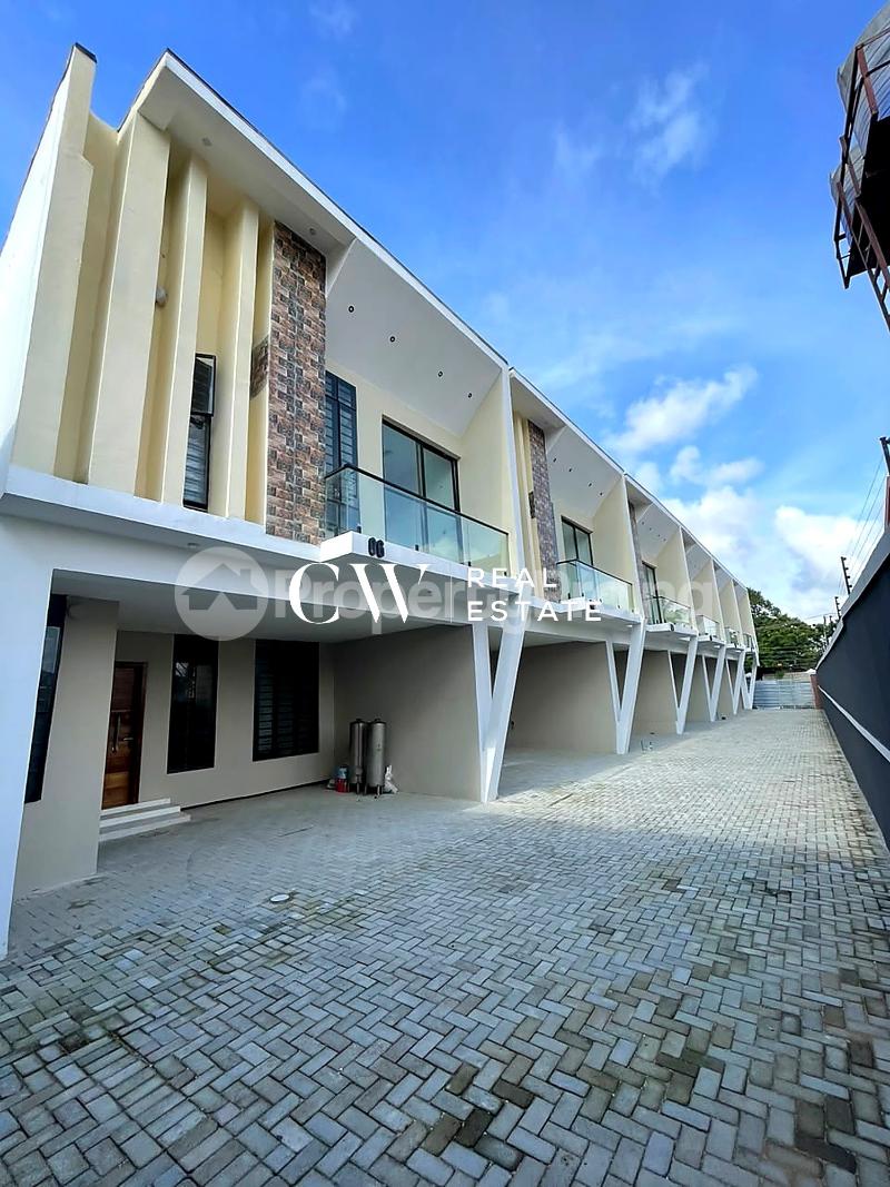 4 bedroom House for sale Lekki Lagos