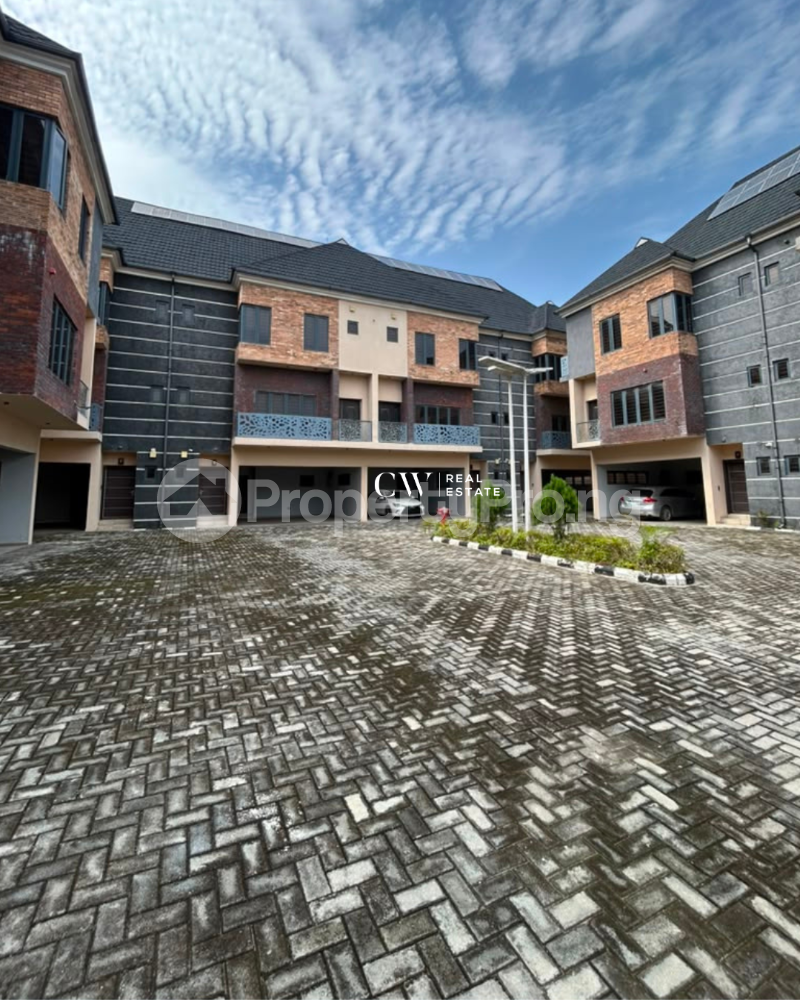 4 bedroom House for sale Ilasan Lekki Lagos