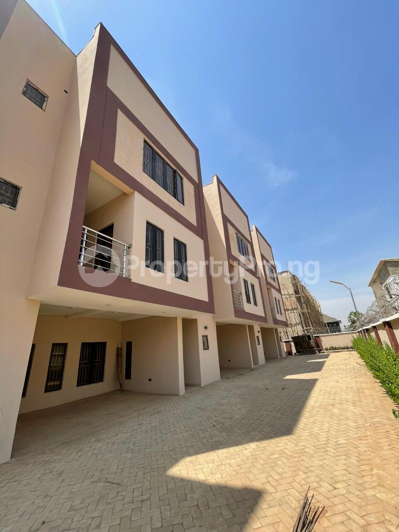 4 bedroom House for sale Life Camp Abuja