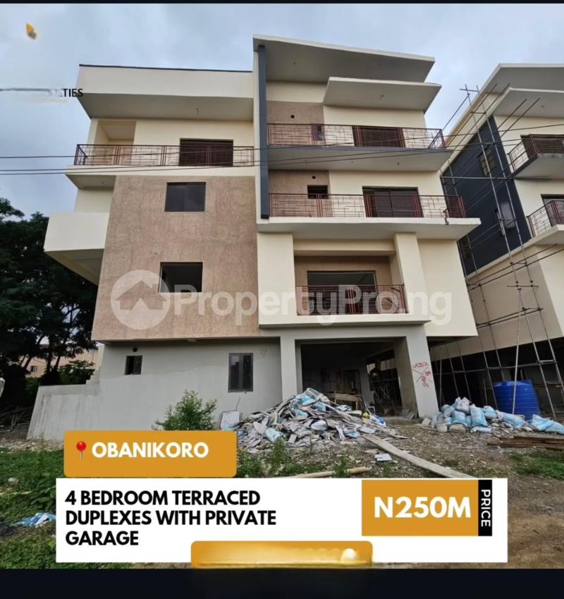 4 bedroom House for sale Obanikoro Anthony Village Maryland Lagos