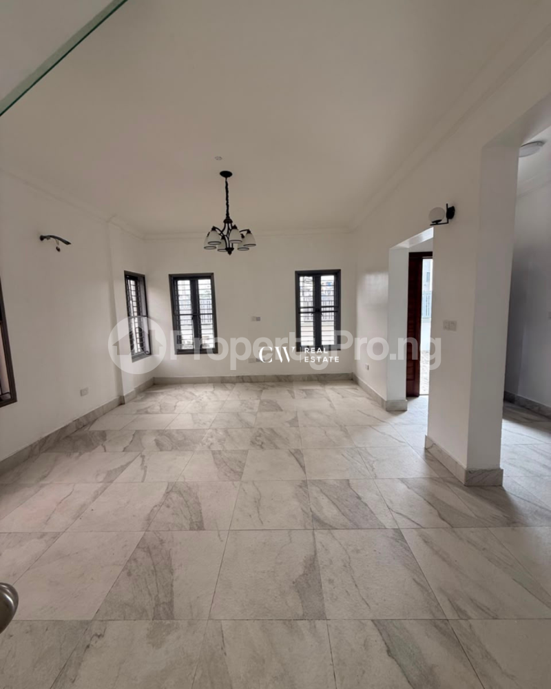 4 bedroom House for rent ONIRU Victoria Island Lagos