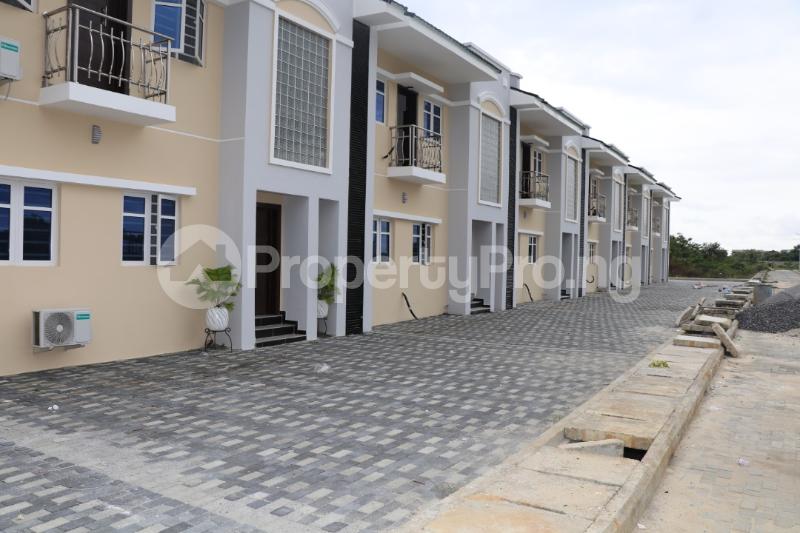 4 bedroom House for sale Just Behind Shoprite(novare Mall) Monastery road Sangotedo Lagos - 0