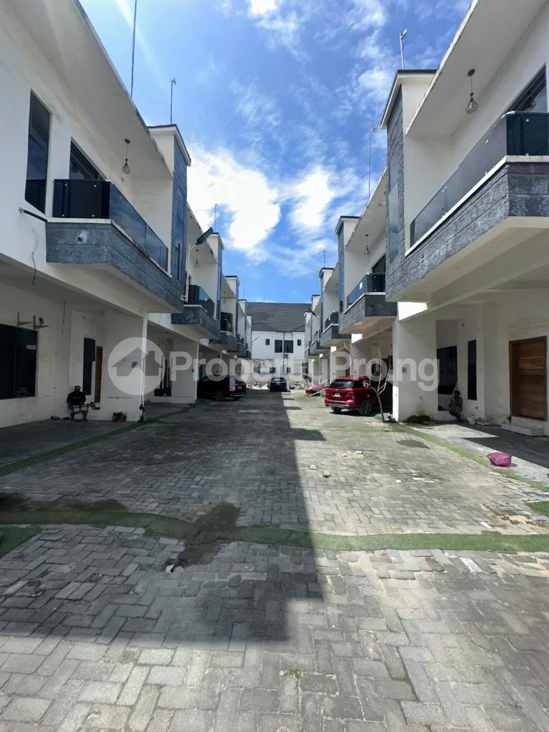 4 bedroom House for rent Ikota Lekki Lagos