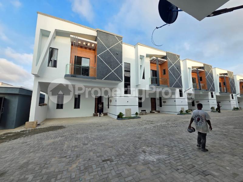 4 bedroom House for sale Lekki Lagos