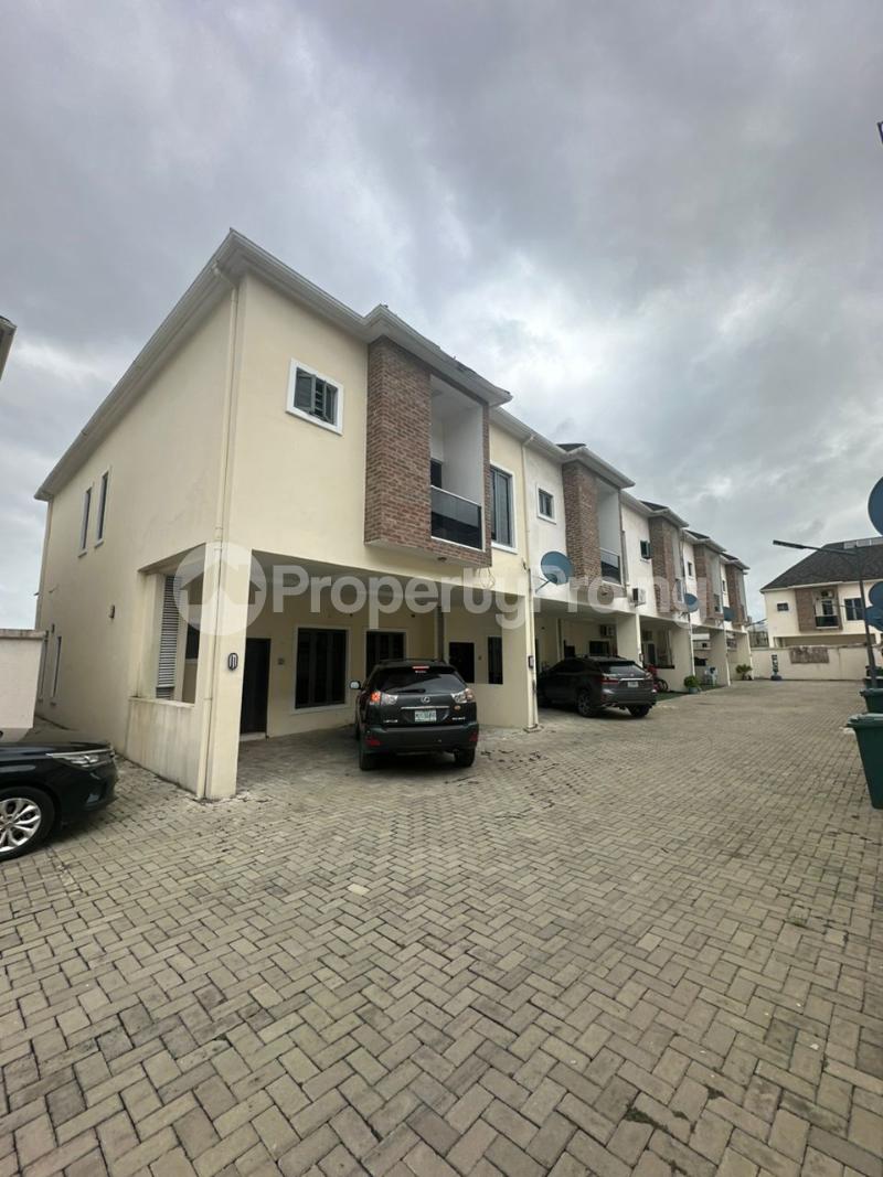 4 bedroom House for rent Ikota Lekki Lagos