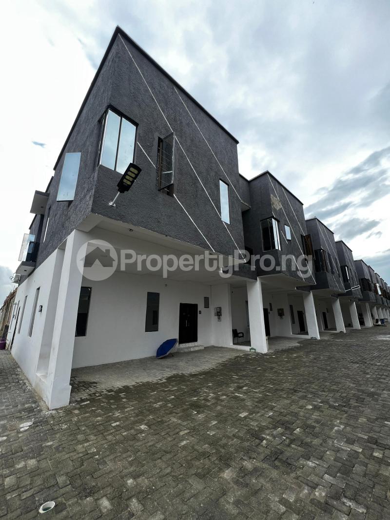 4 bedroom House for sale Atlantic View Estate Sangotedo Ajah Lagos