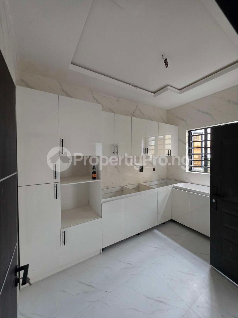 4 bedroom House for sale Off Lekki-Epe Expressway Ajah Lagos