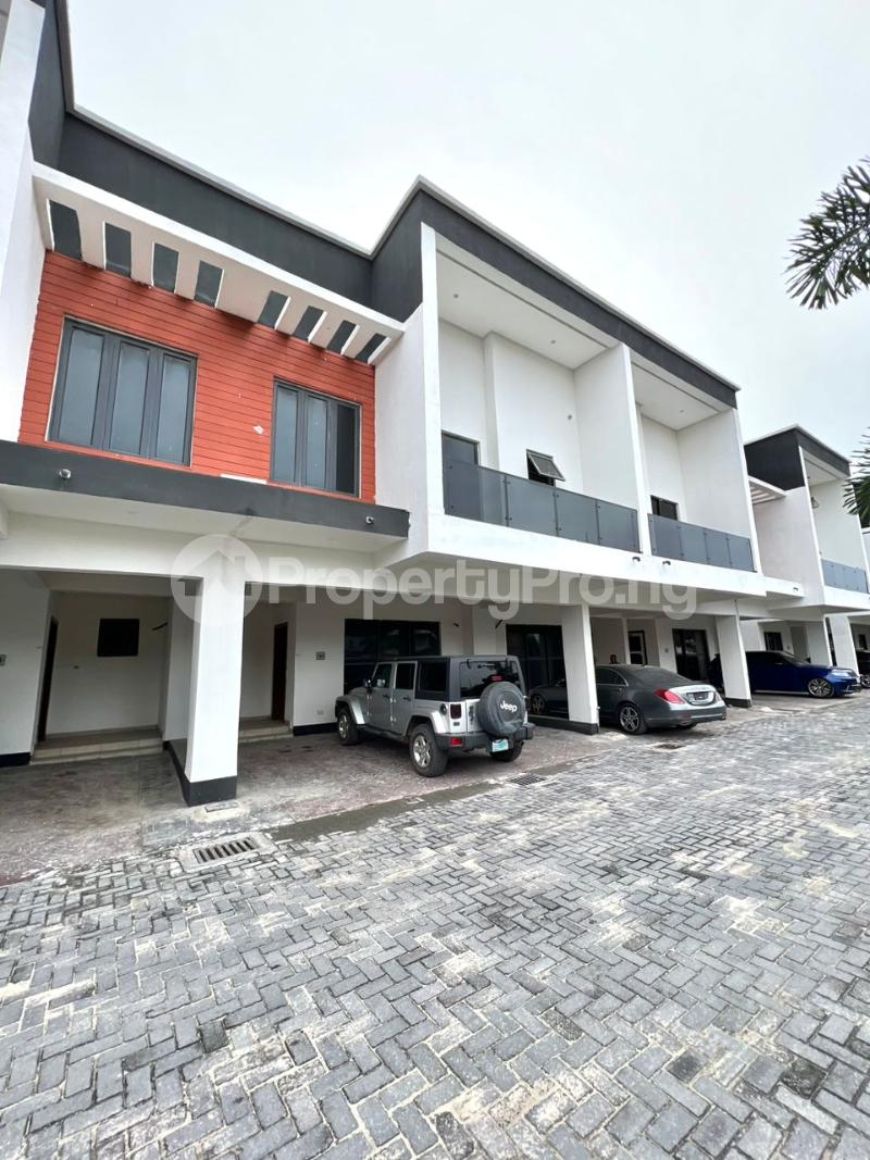 4 bedroom House for sale Ologolo Lekki Lagos