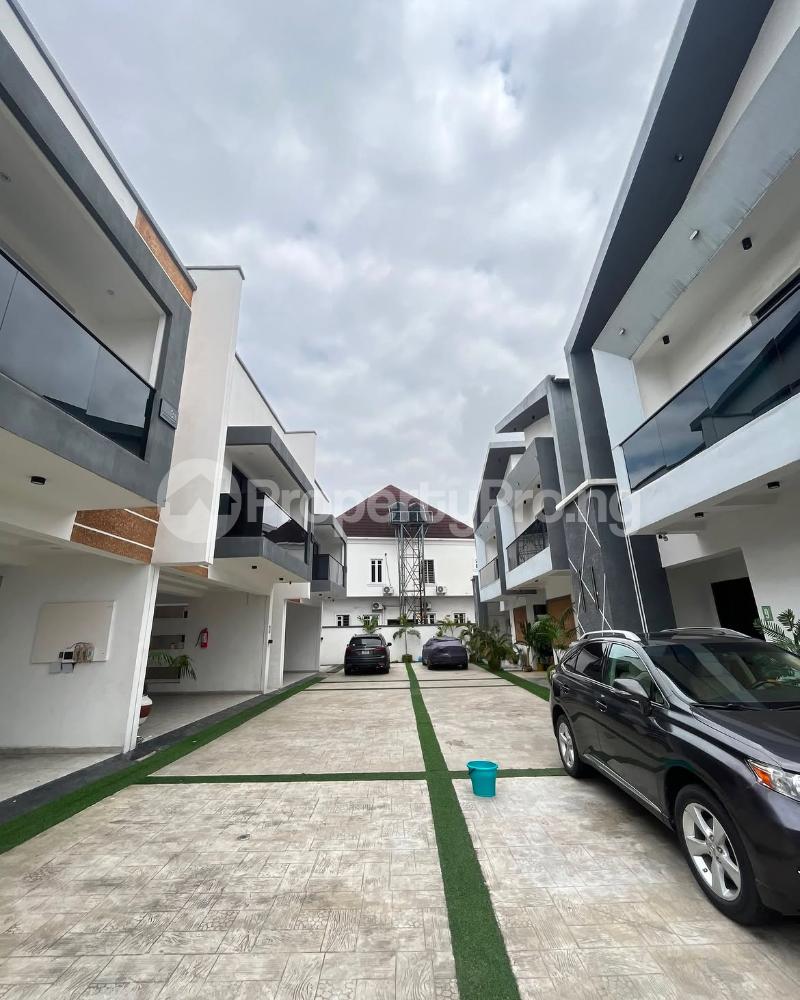 4 bedroom House for sale Chevron Lekki Lagos