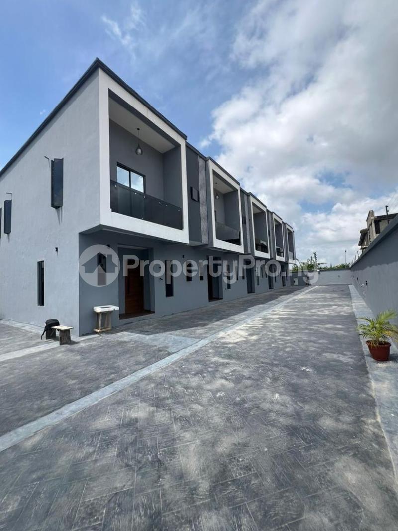 4 bedroom House for sale Abraham adesanya estate Ajah Lagos