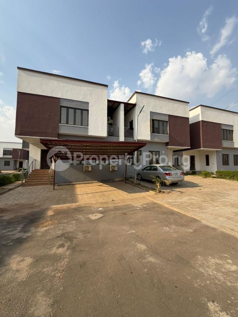 4 bedroom House for sale Lugbe Abuja