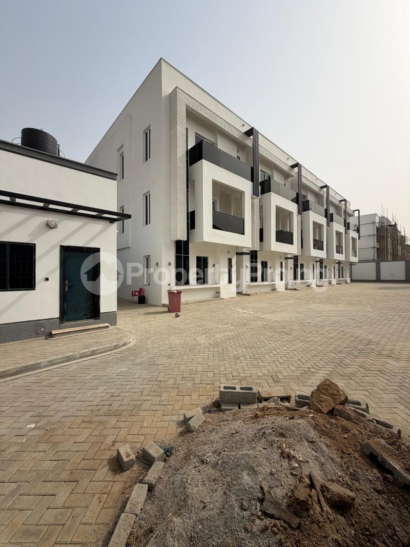 4 bedroom House for sale Jahi Abuja