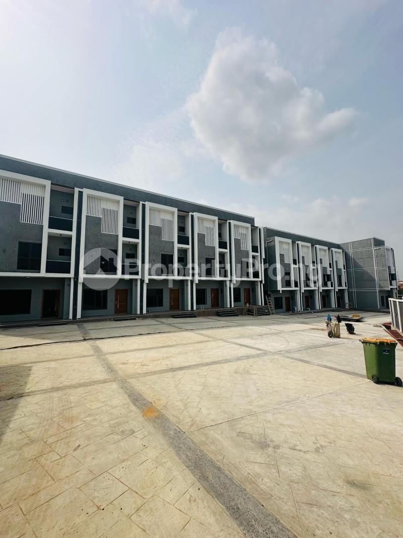 4 bedroom House for sale Magodo 2 Ojodu Lagos - 0