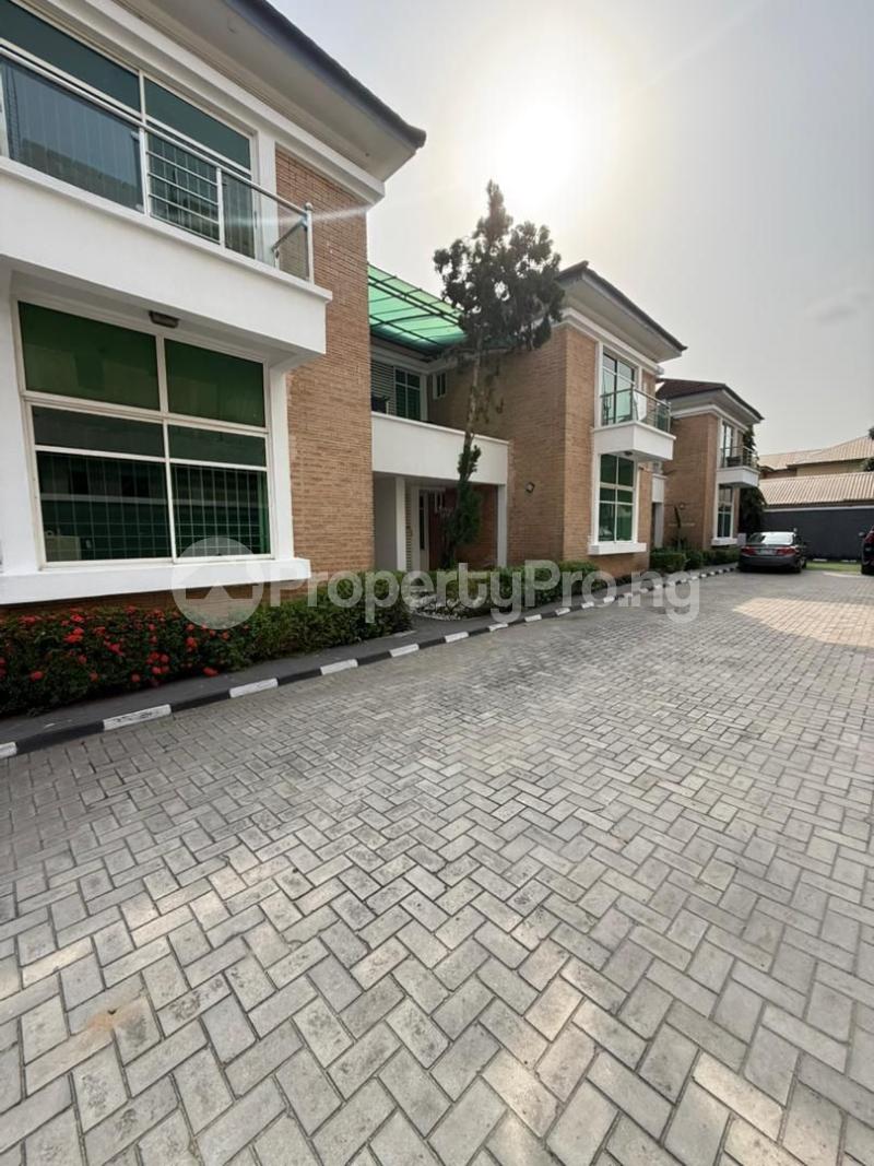 4 bedroom Commercial Property for rent Lekki Phase 1 Lekki Lagos