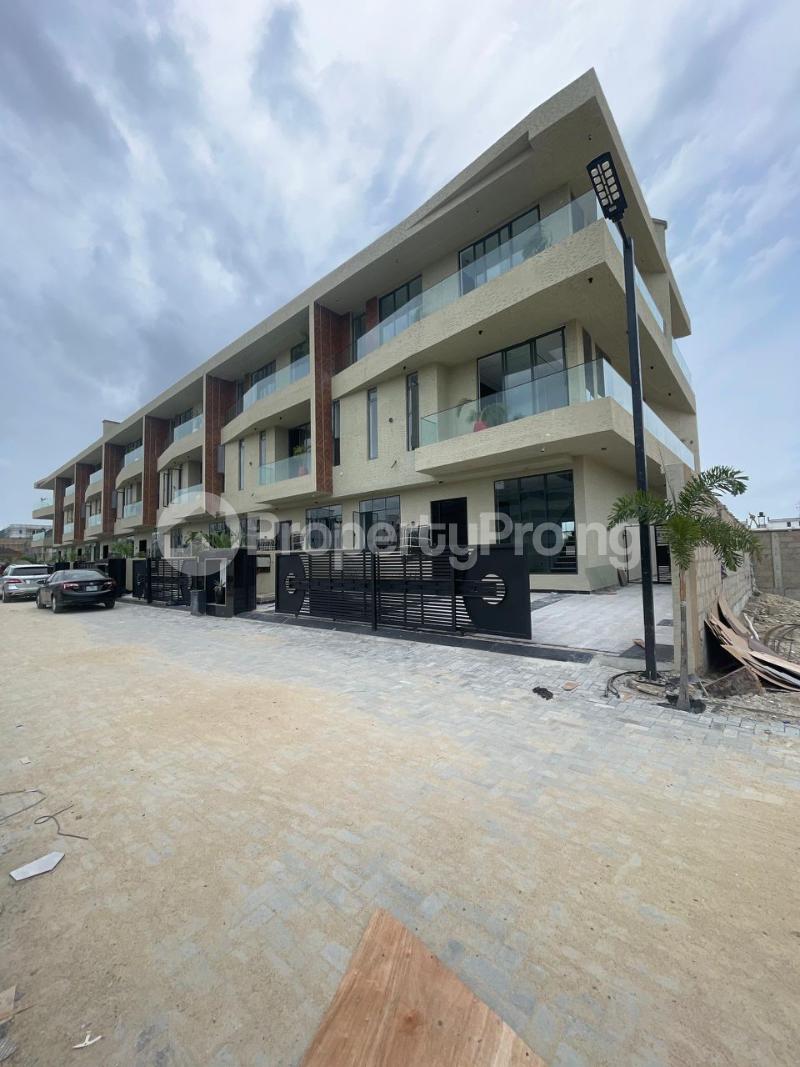4 bedroom House for sale Wuye Abuja