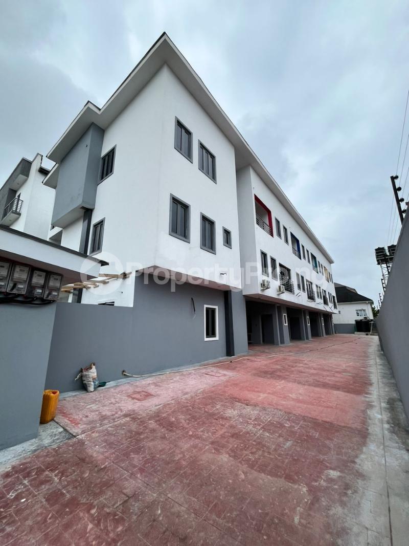 4 bedroom House for sale Off Orji Murray Street, Ilasan Lekki Lagos