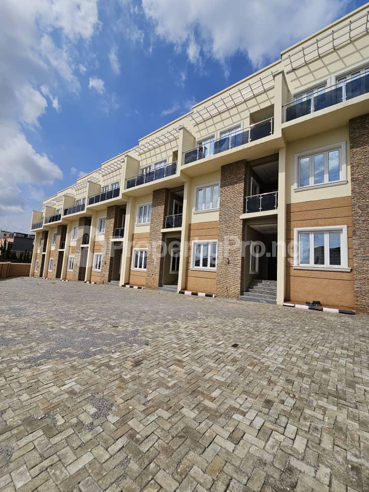 4 bedroom House for sale Main Guzape Abuja