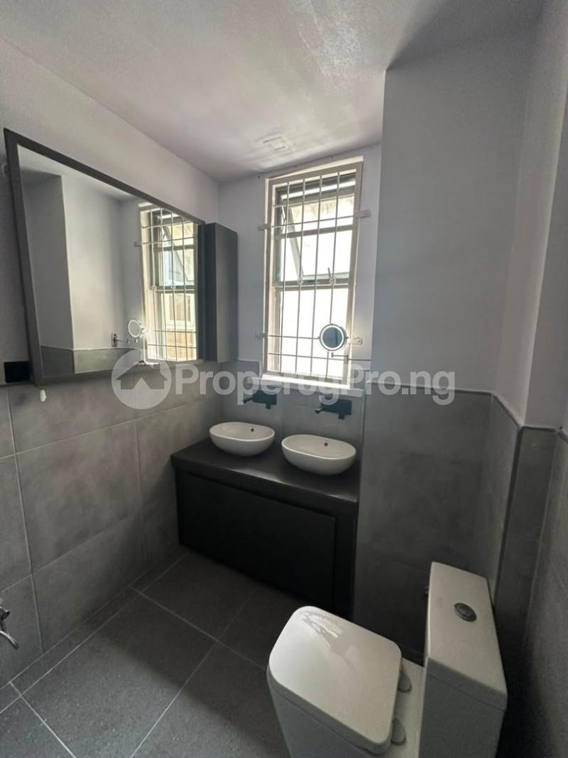 4 bedroom House for rent Platinum Way Ikate Lekki Lagos. Ikate Lekki Lagos