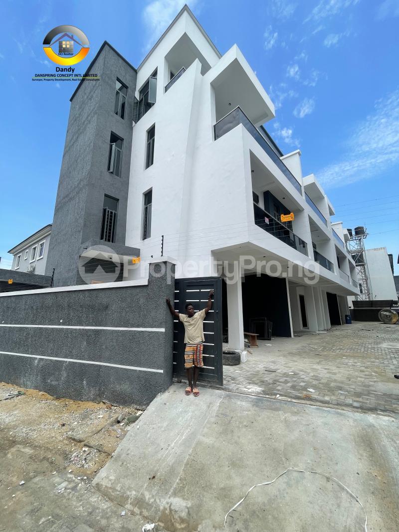 4 bedroom House for sale Ologolo Lekki Lagos