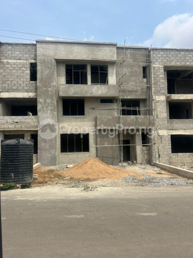 4 bedroom House for sale Gwarinpa Abuja