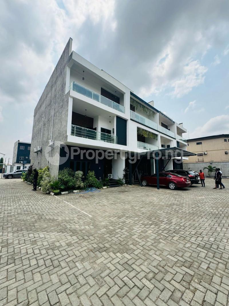 4 bedroom House for sale Pen cinema Agege Lagos