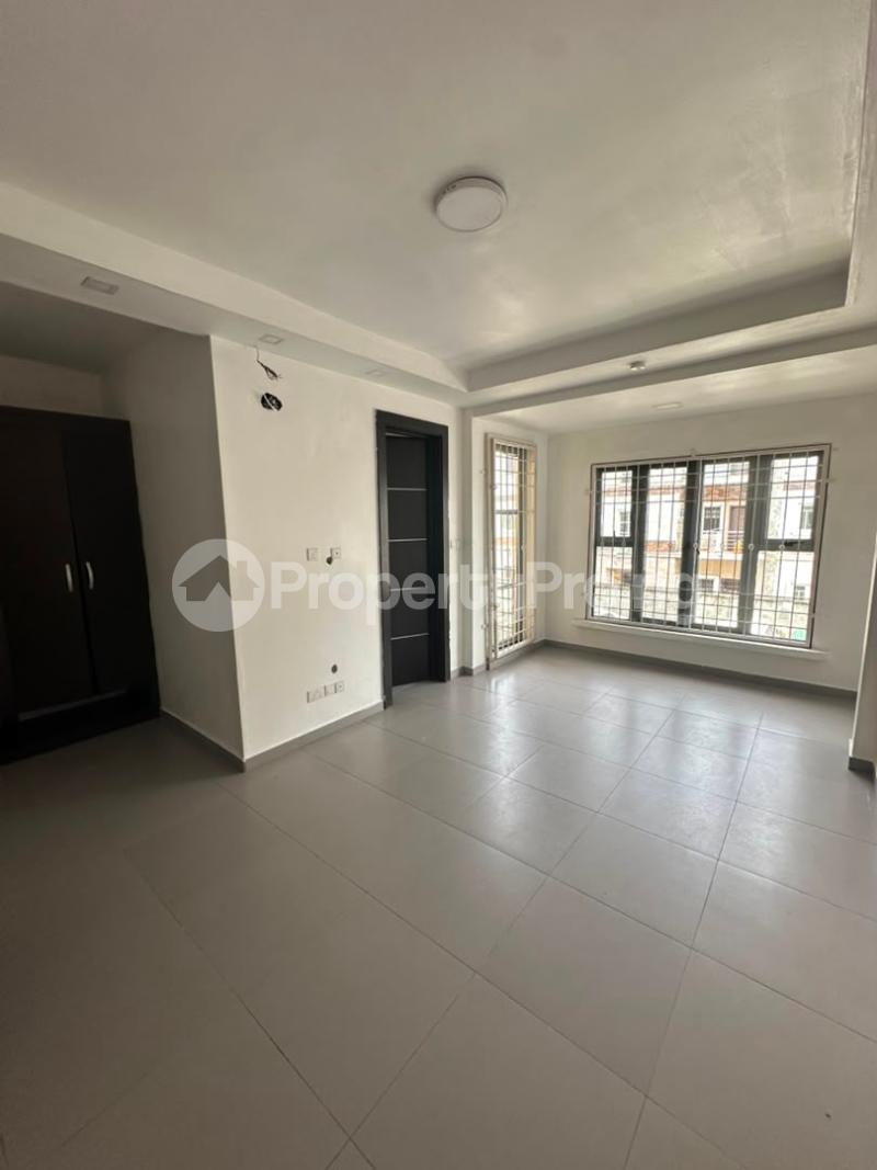 4 bedroom House for rent Platinum Way Ikate Lekki Lagos