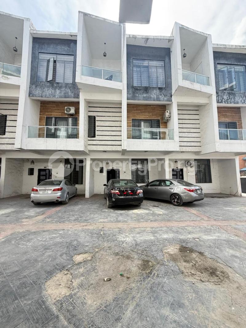 4 bedroom House for sale Thomas Estate Ajah Lagos