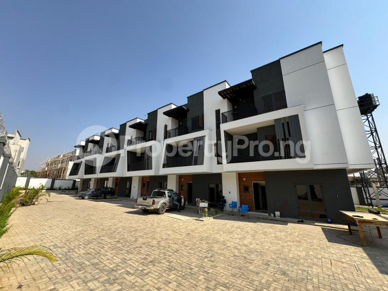 4 bedroom House for sale Life Camp Abuja