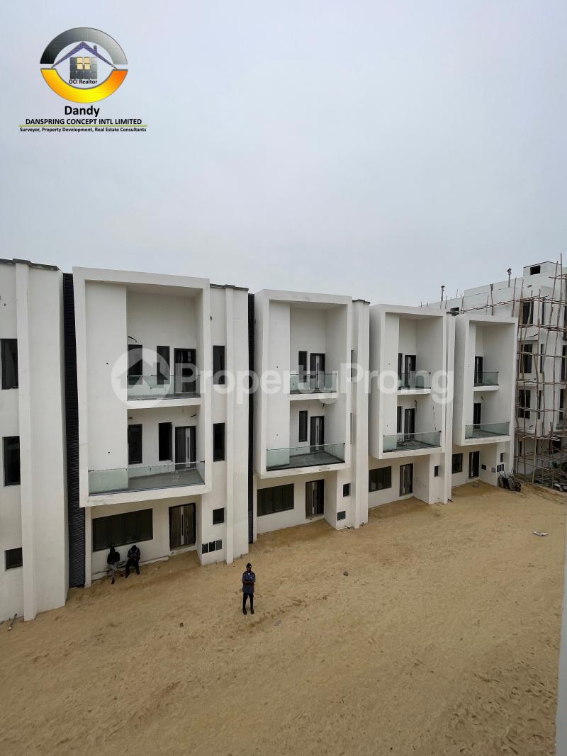 4 bedroom House for sale Osapa london Lekki Lagos