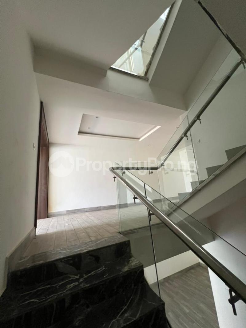 5 bedroom House for rent Gilmore, Fully Tarred Jahi Abuja